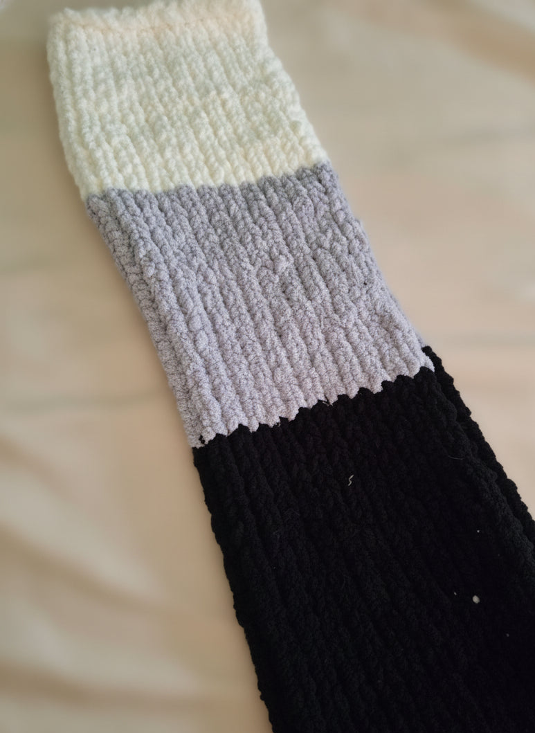 Chunky Knit Blanket - Standard Tricolor