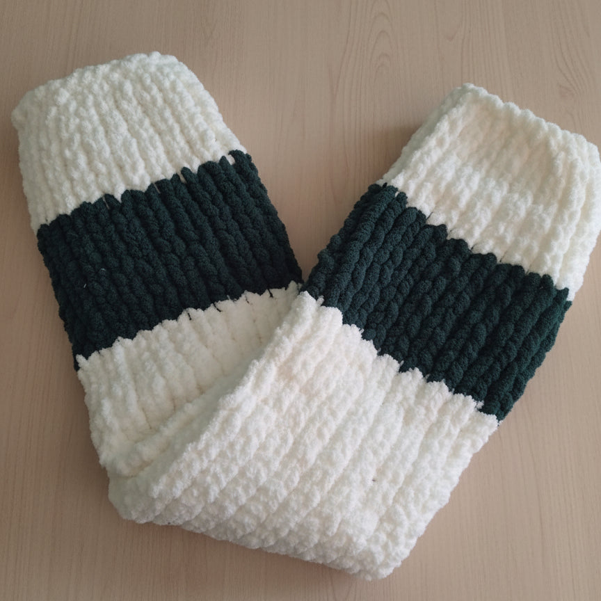 Chunky Knit Blanket - Standard Striped